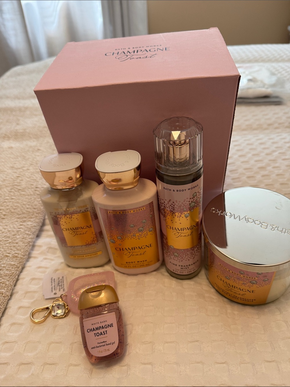 Bath & Body Works Champagne Toast Gift Set - Pink & Gold